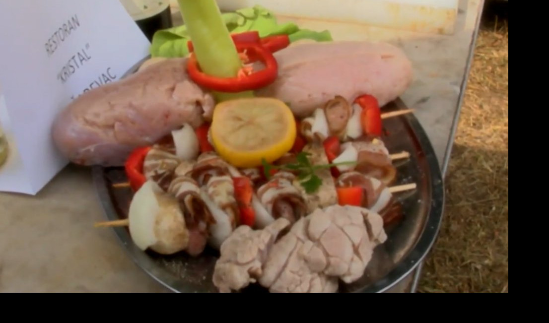 (VIDEO) OVO JE AUTENTIČNA SRPSKA VIJAGRA! Specijaliteti od životinjskih testisa oduševili kuvare na Mudijadi!