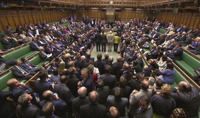 ZVANIČNO! Britanski parlament raspušten u ponoć, IZBORI 12. DECEMBRA!