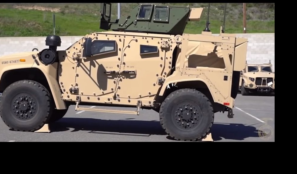 (VIDEO) CRNA GORA SE NAORUŽAVA, MILO KUPUJE AMERIČKE OKLOPNJAKE! Sem SAD, samo još jedna vojska na svetu koristi ova vozila!