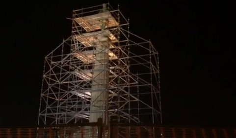 (EKSKLUZIVNI VIDEO) POBEDNIKOVA POSLEDNJA NOĆ U STAROM RUHU! OVAKO IZGLEDA spomenik na Kalemegdanu veče pred RESTAURACIJU!