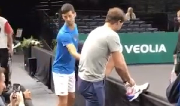 NOLE I RAFA U PARIZU - KISELI OSMESI I POGLEDI U STRANU! Srbin raspoložen, Španac namrgođen pred borbu za tron! (VIDEO)