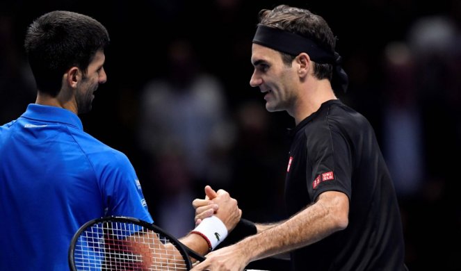GORE DRUŠTVENE MREŽE! Novak čestitao Federeru jubilarni rođendan, a evo ŠTA  mu je POŽELEO /VIDEO/ - Informer