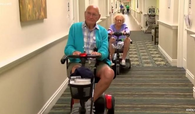 LJUBAV NE ZNA ZA GODINE! On ima 100 godina, a ona 103 venčali su i ludo se provode svaki dan (VIDEO)