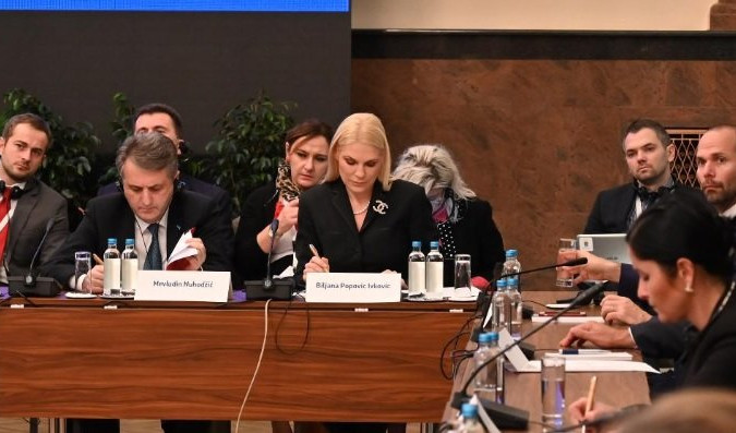 POPOVIĆ IVKOVIĆ U SKOPLJU: Srbija pouzdan partner EU u rešavanju problema migracija! (FOTO)