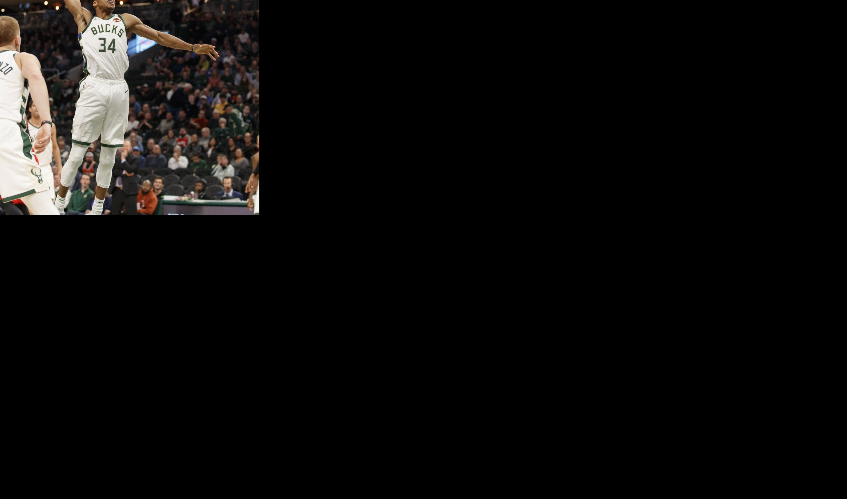 (VIDEO) VELIKA NBA BORBA! Janis poništio Lebrona i Dejvisa!
