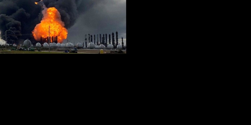 KATASTROFALNA EKSPLOZIJA u rafineriji nafte Teksasu, ima povređenih!