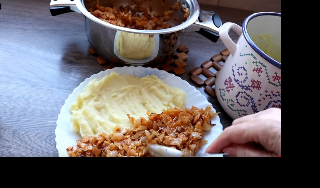 (VIDEO) PRŽENI KISEO KUPUS SA PIREOM! Idealan ručak za hladno vreme