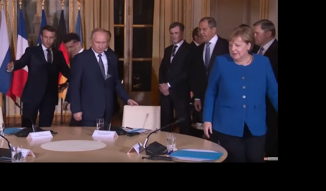 (VIDEO) KUD SI TI POŠAO?! Makron zbog Putina ponizio Zelenskog pred svima!