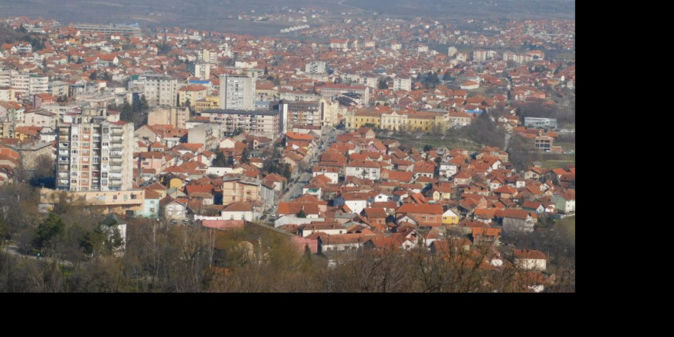 18 POZITIVNIH, ZA 15 SE ČEKAJU REZULTATI! Prokuplje novo žarište korone?!