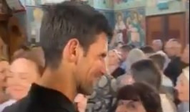 (VIDEO) KAD NOLE IZNENADA STANE PORED TEBE! Đoković na BOŽIĆNOJ liturgiji u Brizbejnu!