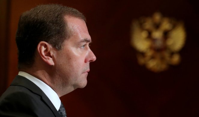 "TRAŽI BUNKER!" Ukrajina odgovorila Medvedevu