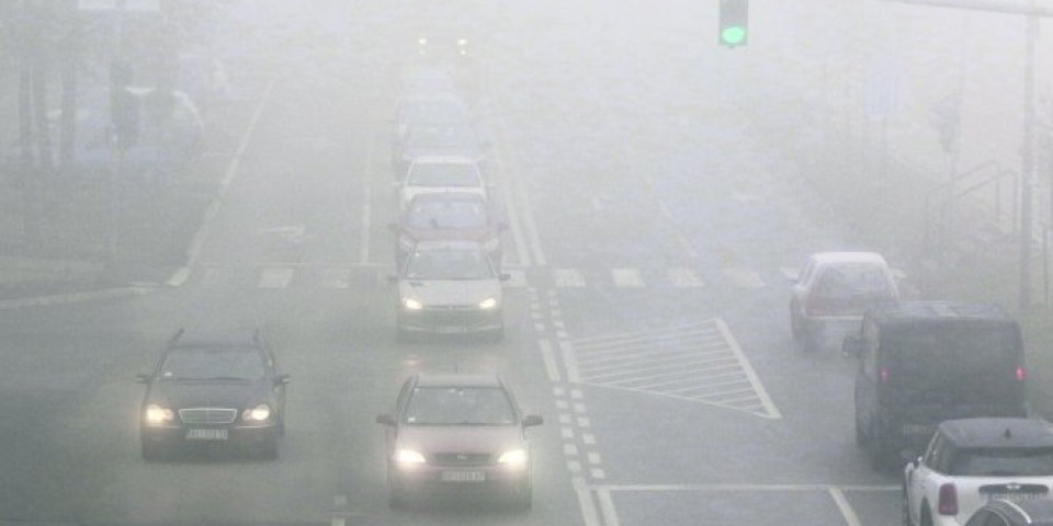 AMSS: Vozače očekuje oblačno i maglovito jutro