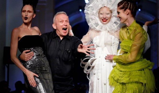 (VIDEO) KRAJ FRIKA I ŠIKA! Francuski modni kreator najavio svoju POSLEDNJU REVIJU posle 50 godina rada!