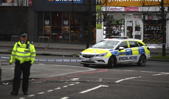 NAPAD U LONDONU Ubijen muškarac, žena u teškom stanju
