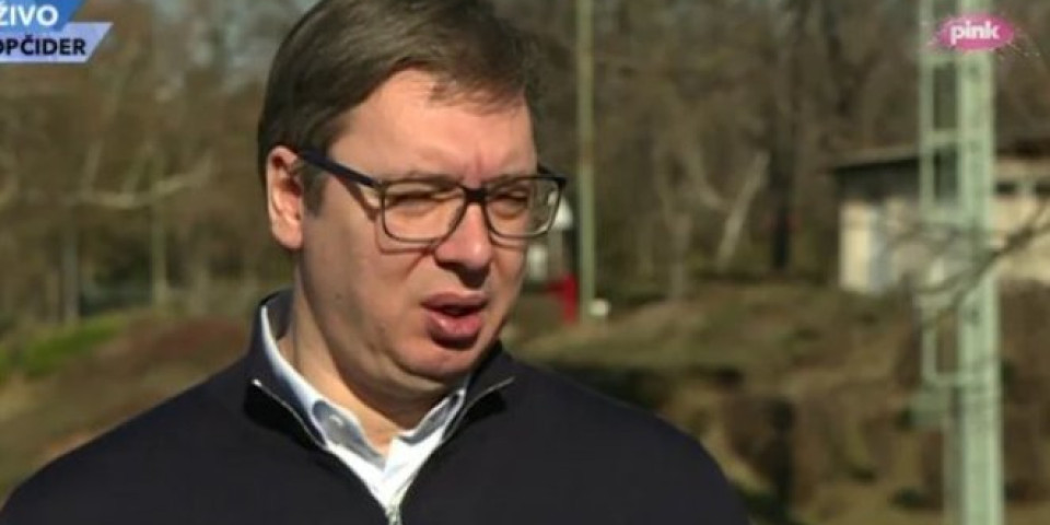 ZAPAMTITE MOJE REČI, OVO SE NEĆE MENJATI NAREDNIH 10 GODINA! Predsednik Vučić o smanjenju cenzusa: NI OD KOGA NEĆU DA TRAŽIM DA GLASA NI ZA ŠAPIĆA, ŠEŠELJA, ČEDU ILI GOCU ČOMIĆ! (VIDEO)