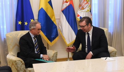 SPECIJALAN POZIV ZA SRPSKOG PREDSEDNIKA! Vučić primio ambasadora Švedske, obojica izrazili zadovoljstvo dobrim političkim odnosima dve zemlje! (FOTO)
