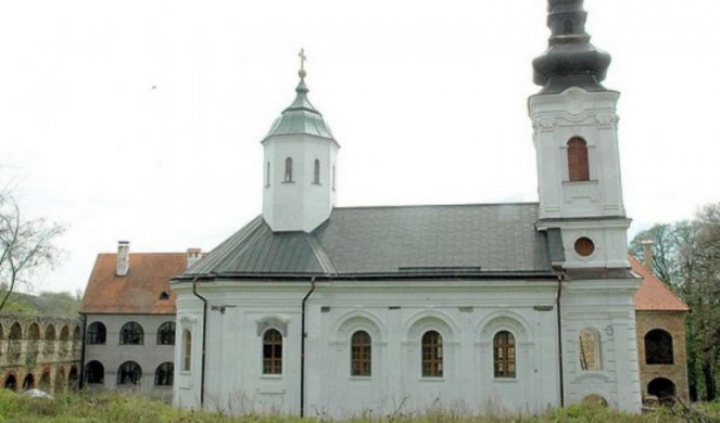 317028_sremska-mitrovica01-manastir-kuvezdin-foto-narcisa-bozic_f.jpg