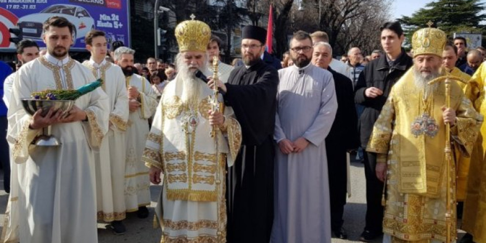 AMFILOHIJE MILOGORSKIM VLASTIMA: Povucite zakon, ili ćete biti najsramnija grupa koja je vladala Crnom Gorom!