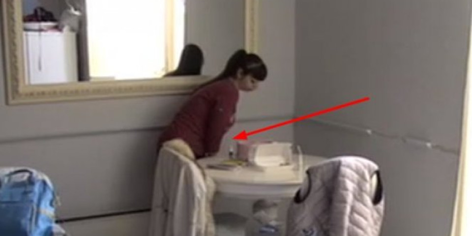 PROCURIO SNIMAK IZ APARTMANA! Uhvaćena Miljana kako STAVLJA OVO U MEĐUNOŽJE - Marija HISTERIŠE, odmah počelo RVANJE (VIDEO)