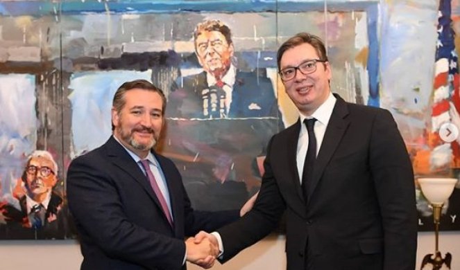 VAŽAN SASTANAK U ZGRADI SENATA U VAŠINGTONU! Evo sa kim se sastao predsednik Vučić! (FOTO)
