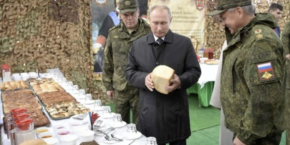 TAJNA PUTINOVOG DOBROG ZDRAVLJA! Za doručak uvek isti ritual, spremaju mu namirnice sa farme JEDNOG ČOVEKA, a evo čime dodatno jača imunitet!