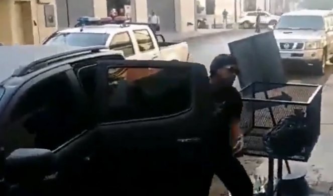 (VIDEO) LAŽNA DOKUMENTA SAM DOBIO NA POKLON! Ronaldinjo svedočio u policiji nakon hapšenja!