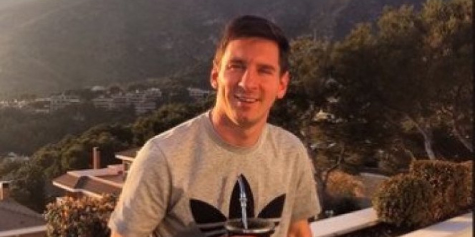 (FOTO) LUKSUZ U DOBA KORONE... Pogledajte u kakvoj vili Mesi provodi svoje dane tokom pandemije!