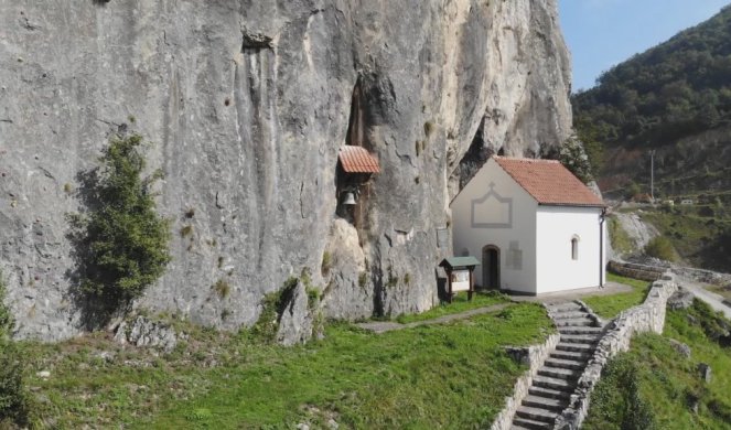 PEĆINA U SRBIJI KOJA KRIJE MNOGE TAJNE U njoj stanuju slepi miševi i NIKO JE NIJE PREPEŠAČIO DO KRAJA