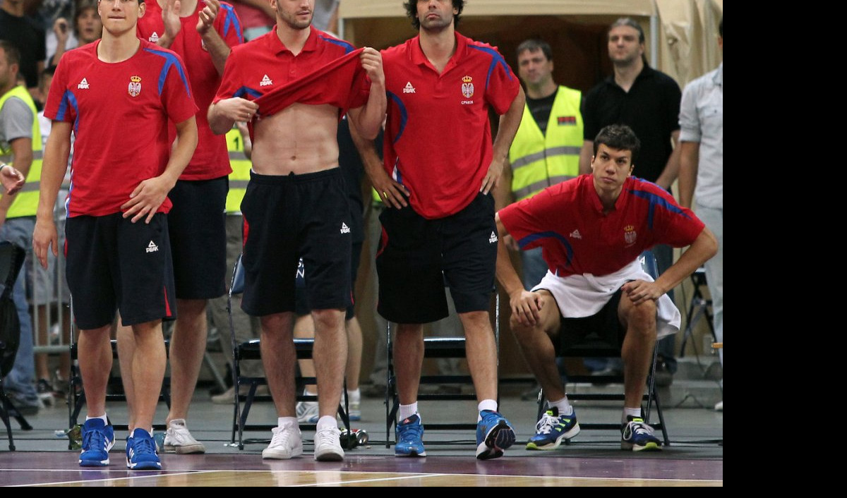 KORONA SE I DALJE ŠIRI! Srpski košarkaši završili u KARANTINU!