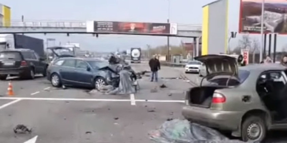 (VIDEO) TRAGEDIJA! Svet sporta zavijen u crno: U strašnoj saobraćajnoj nesreći poginuo bokserski šampion!