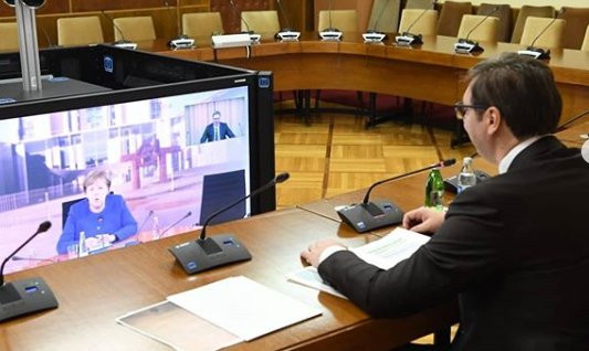 ZAVRŠEN VIDEO SASTANAK! Vučić i Merkel za brzi nastavak dijaloga Beograda i Prištine!