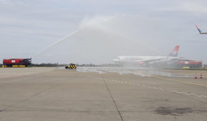 (VIDEO) STIGLA NOVA VELIKA POMOĆ IZ KINE! Erbas A320 sleteo na aerodrom Nikola Tesla - BRAĆA IZ ŠANGAJA POSLALA MASKE, TESTOVE, ZAŠTITNA ODELA!