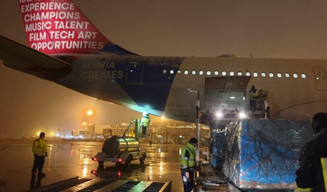 (VIDEO/FOTO) U OVOM AVIONU, PO MARTOVSKOJ MEĆAVI, STIGAO JE SPAS! Rano jutros isporučena treća tura pomoći naših kineskih čeličnih prijatelja!