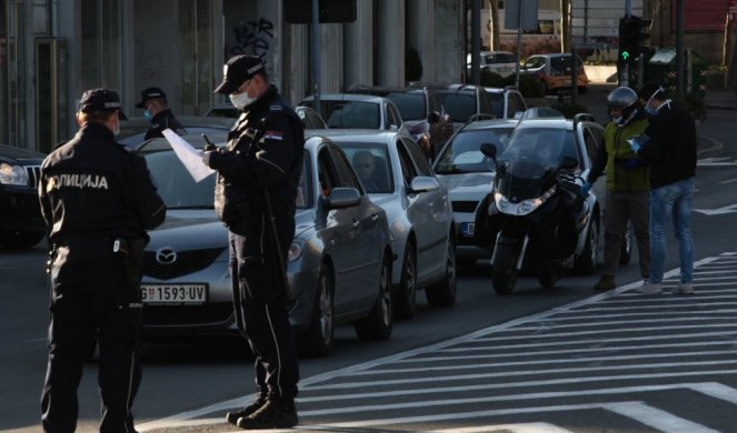 NOSIĆEMO MASKE, SAMO DA NE BUDE KARANTIN! Beograđani pristaju na sve mere protiv korone, samo se plaše policijskog časa!