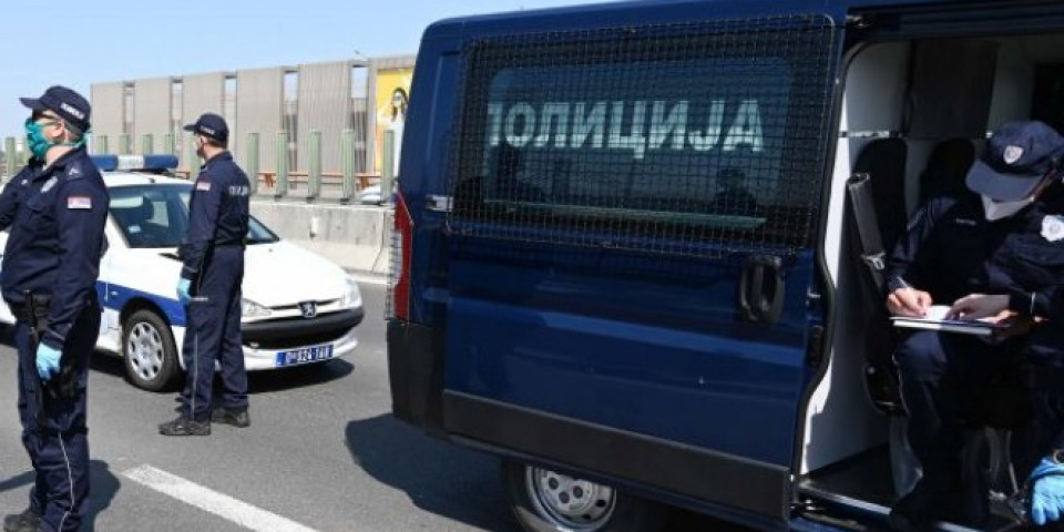 U AUTOMOBILU I U STANU UKUPNO PET KILOGRAMA TEŠKE DROGE! Srpska policija presekla put dilerima i IZVELA FANTASTIČNU AKCIJU! (Video)