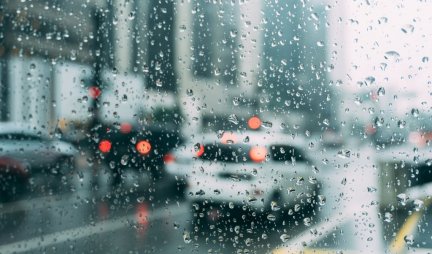 AMSS: Oprez u vožnji zbog slabe kiše tokom jutra i dana!