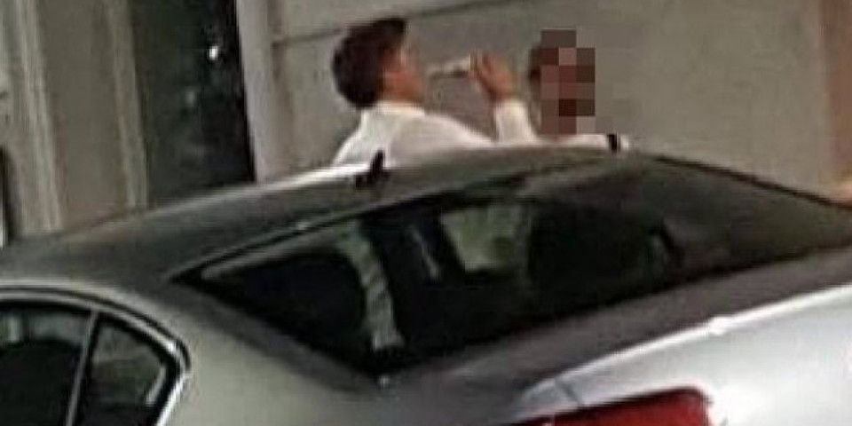 (FOTO) UHAPŠEN GRADONAČELNIK! Pio pivo na ulici usred policijskog časa!