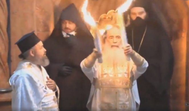 ČUDO SVETOG PLAMENA U DOBA KORONE! Upaljen blagodatni oganj u Jerusalimu, vernika nije bilo! (VIDEO)
