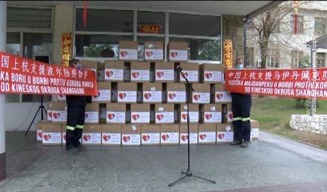 ČELIČNO BRATSTVO JOŠ JEDNOM POTVRĐENO! Kinezi poklonili Boru i Majdanpeku 100 hiljada zaštitnih maski i rukavica, više od hiljadu vizira i zaštitnih skafandera!