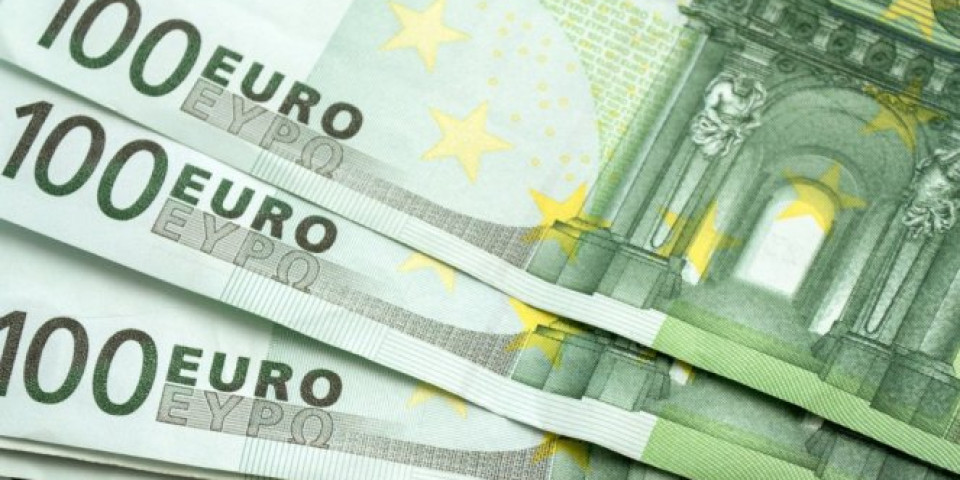 KONAČNE BROJKE! Evo koliko se građana prijavilo za 100 evra i kada će biti isplaćeni oni koji još nisu!