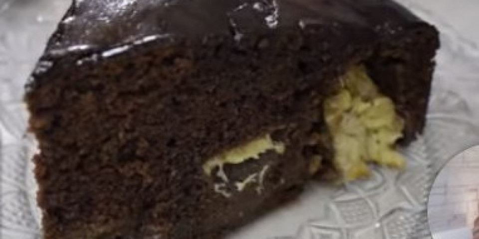 ZA SLADOKUSCE! Za ovim ČOKOLADNIM kolačem su svi poludeli, PROVERITE ZAŠTO! Kad ga zagrabite viljuškom ugledaćete...(VIDEO)