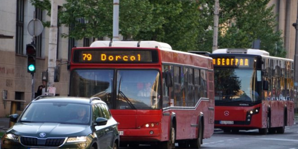 RADI GRADSKI PREVOZ: U autobuse mogu svi, starijima preporuka da ga još ne koriste!