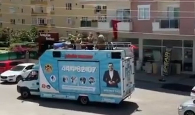 ISPROVOCIRANI ZBOG PESME "KAĆUŠA" U TURSKOJ! Ambasador Ukrajine zapretio: Izgubićete naše turiste! (VIDEO)