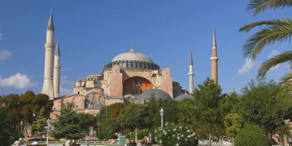 OČI SVETA UPRTE U TURSKU! Odluka o pretvaranju Aja Sofije u džamiju za dve nedelje!
