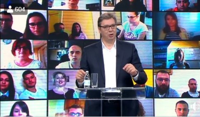 2025. GODINE PROSEČNA PLATA U SRBIJI BIĆE 900 EVRA! Vučić na drugom onlajn skupu: NE NUDIMO MED I MLEKO, VEĆ RAD I BORBU DA BI SE REFORME NASTAVILE! (VIDEO)