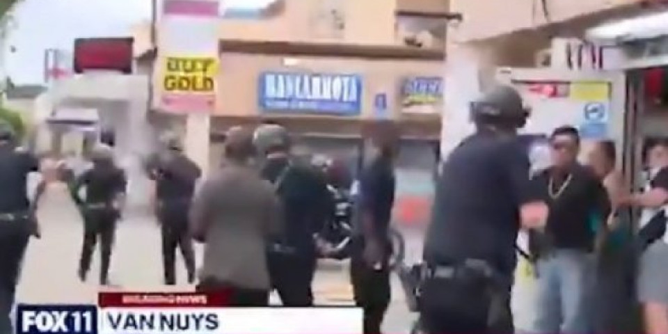 NOVI SKANDAL AMERIČKE POLICIJE! Greškom pohapsili vlasnike radnji crne puti, mislili da su lopovi! (VIDEO)