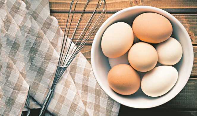 Kako oljuštiti jaje za 5 sekundi - MNOGO JE LAKO! /VIDEO/
