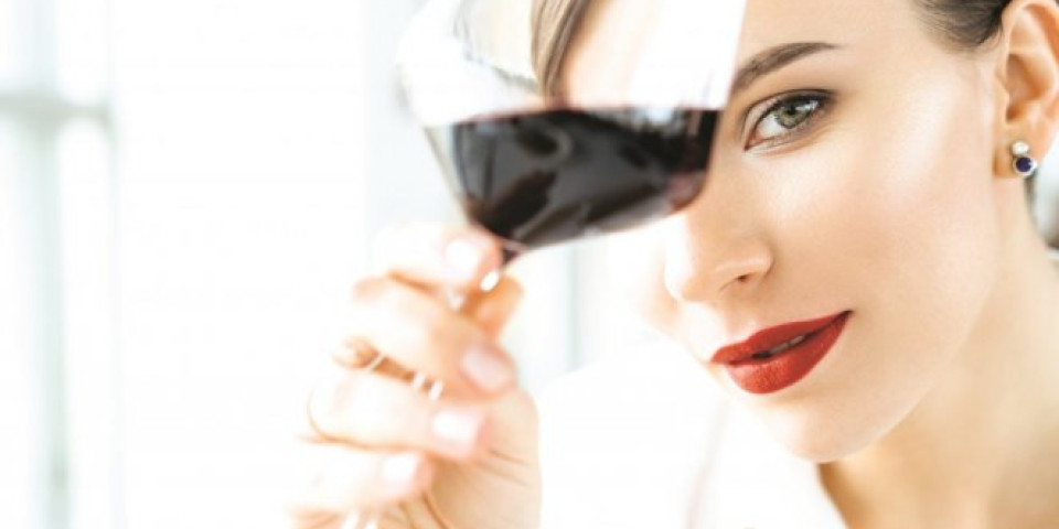 VAŠI GENI UTIČU NA TO KOLIKO PIJETE! Šta ako pijete više od 3 čaše vina nedeljno?