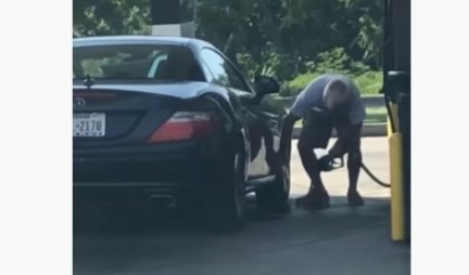 (VIDEO) Kamere snimile čoveka na pumpi: Ono što je uradio nakon sipanja benzina ZABEZEKNULO JE SVE