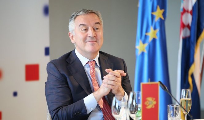 ĐUKANOVIĆ SRLJA U PROPAST! Ambasadorima EU poručio: Nema kompromisa sa Srbima!